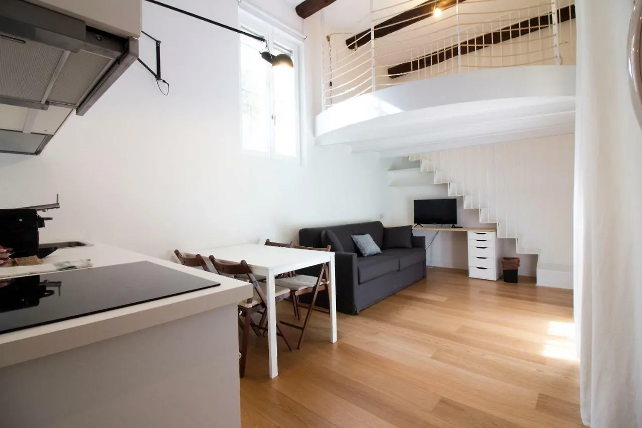 Sant'Andrea Cozy Apartment Milan